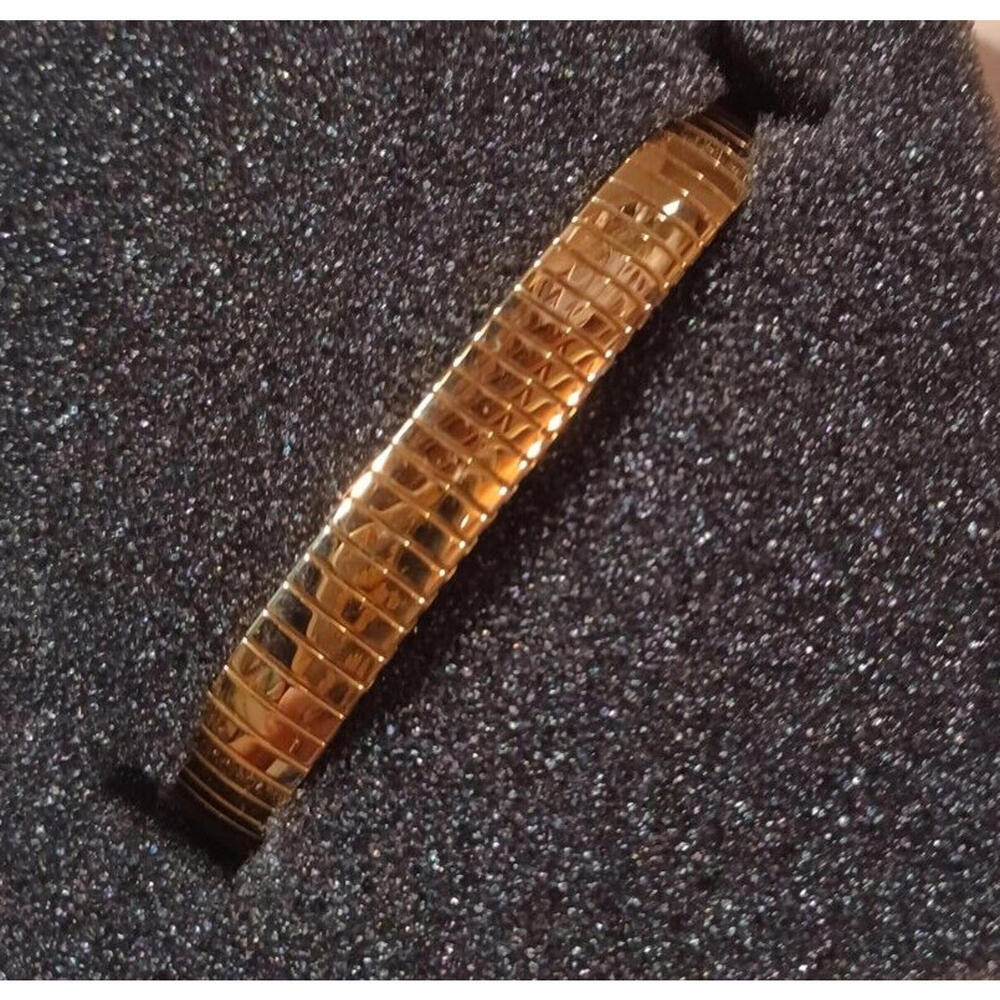 Avon Gold Tone Crystal Accent Quartz Easy To Read Wrist Watch - Picture 4 of 4